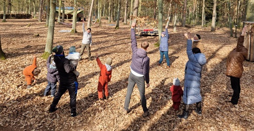 Yoga im Wald